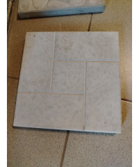 Плитка тротуарная "Квадрат-окно" серая, литая